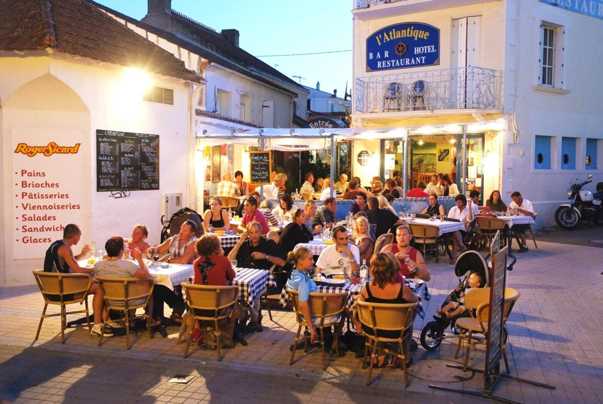 Hotel De L'Atlantique La Tranche-sur-Mer Kültér fotó