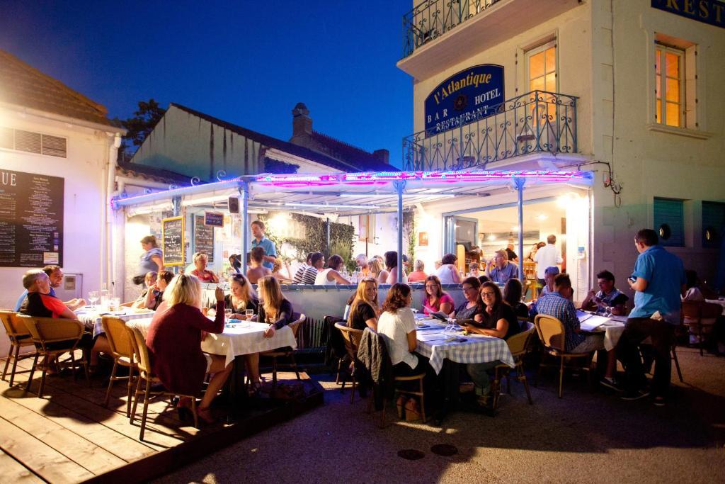Hotel De L'Atlantique La Tranche-sur-Mer Kültér fotó